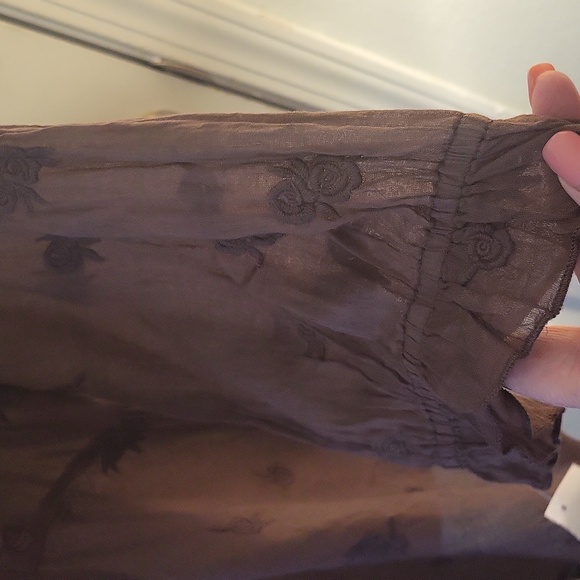 Kyla Seo Button-Up Blouse with Ruffle Trim And Embroidery - Picture 3 of 9